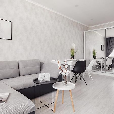 Sea & Sky Apartments Odesa Cameră foto